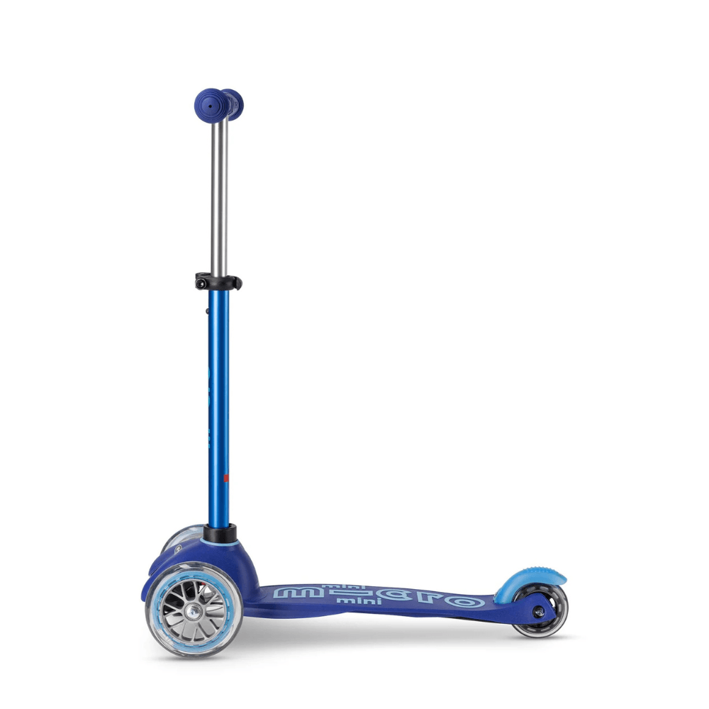 MICRO MINI DELUXE SCOOTER BLUE