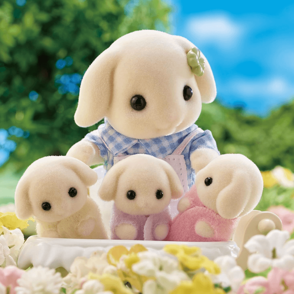 SYLVANIAN FAMILIES FLORA RABBIT FAMILY SET