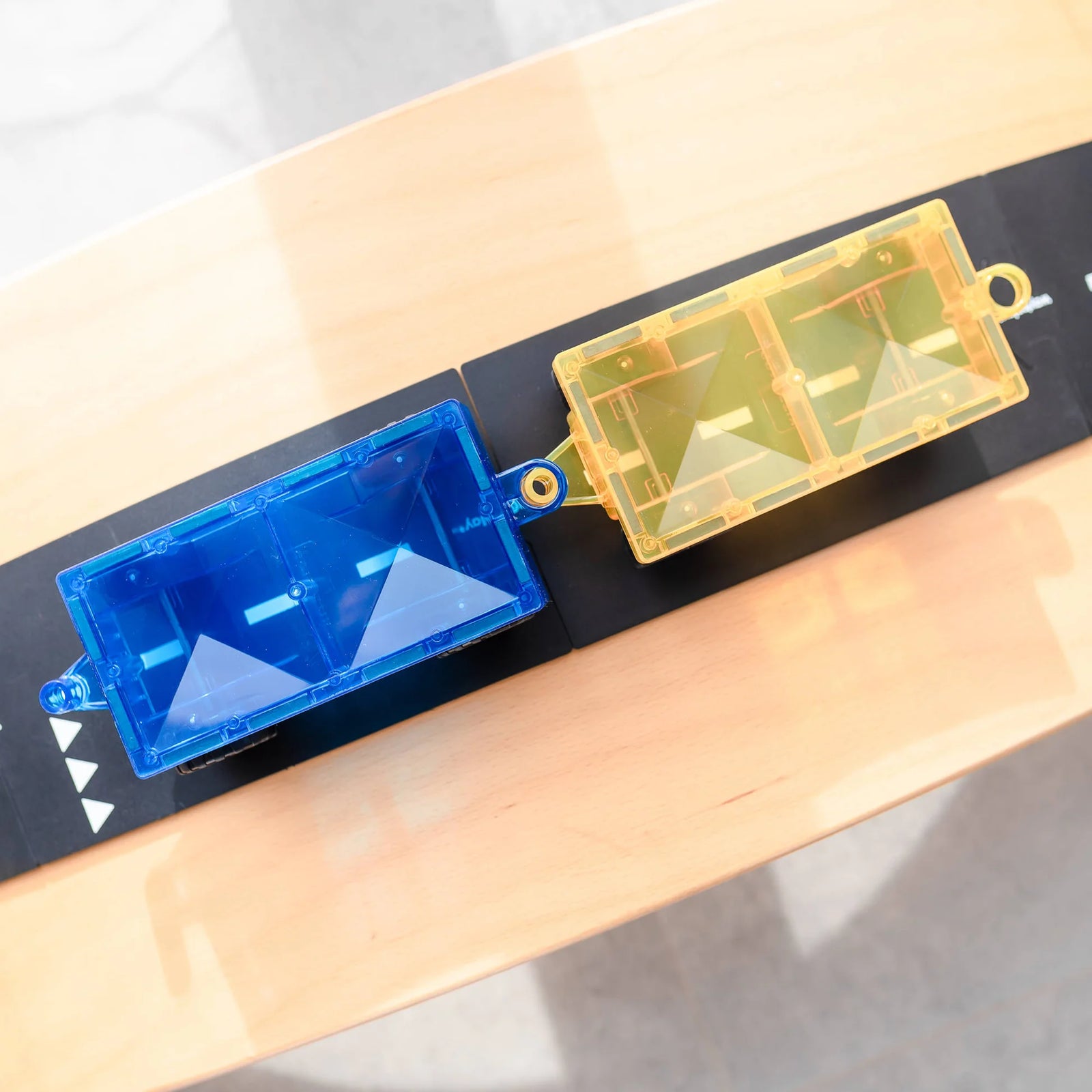 CONNETIX BRIGHT CAR 2PC PACK