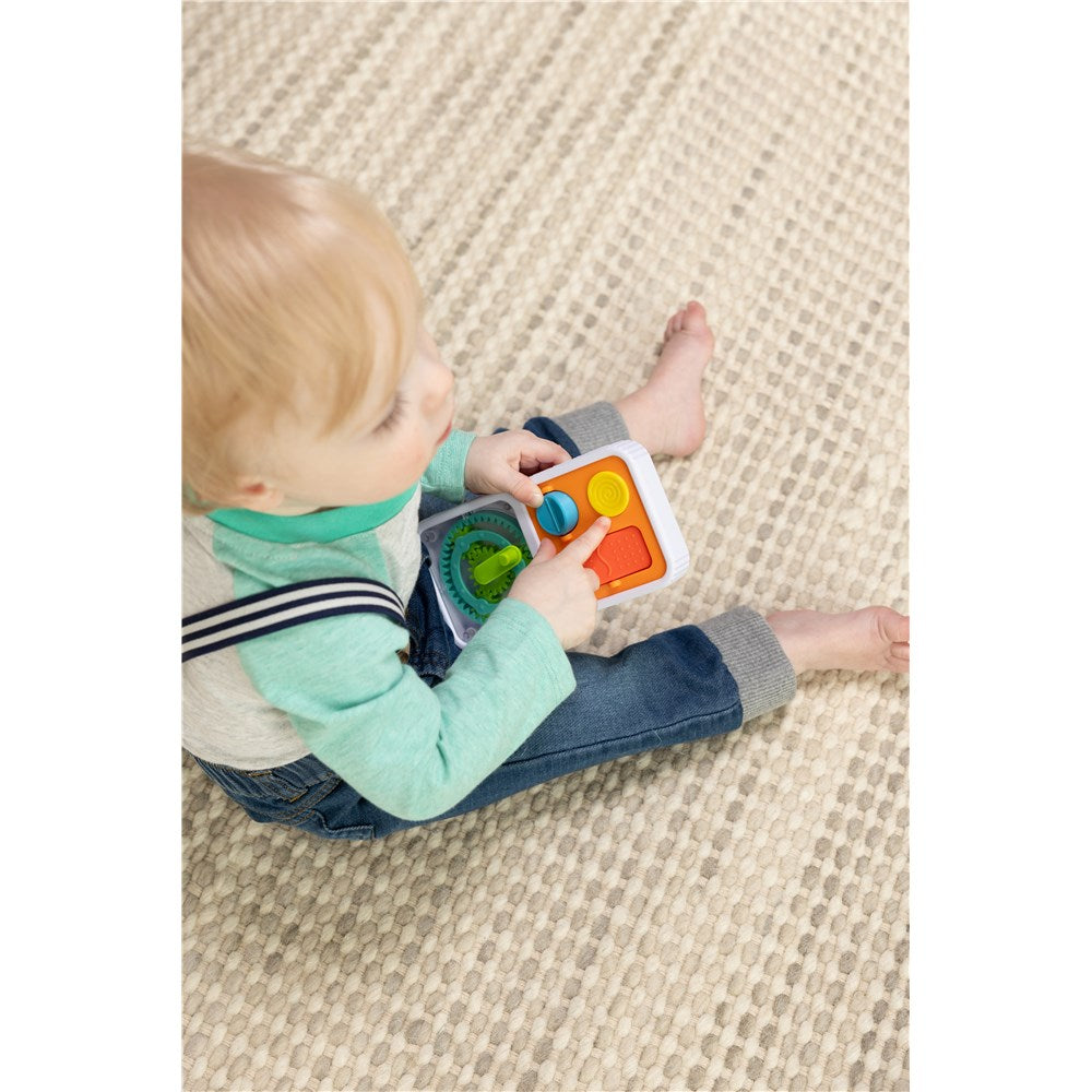 FAT BRAIN TOYS PLAYTAB GO
