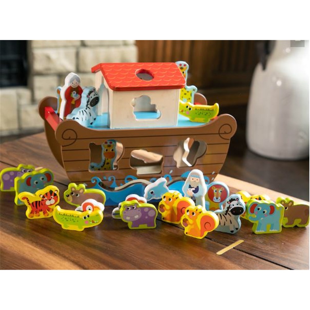 FAT BRAIN TOYS NOAHS ARK SORT AND PLAY SET