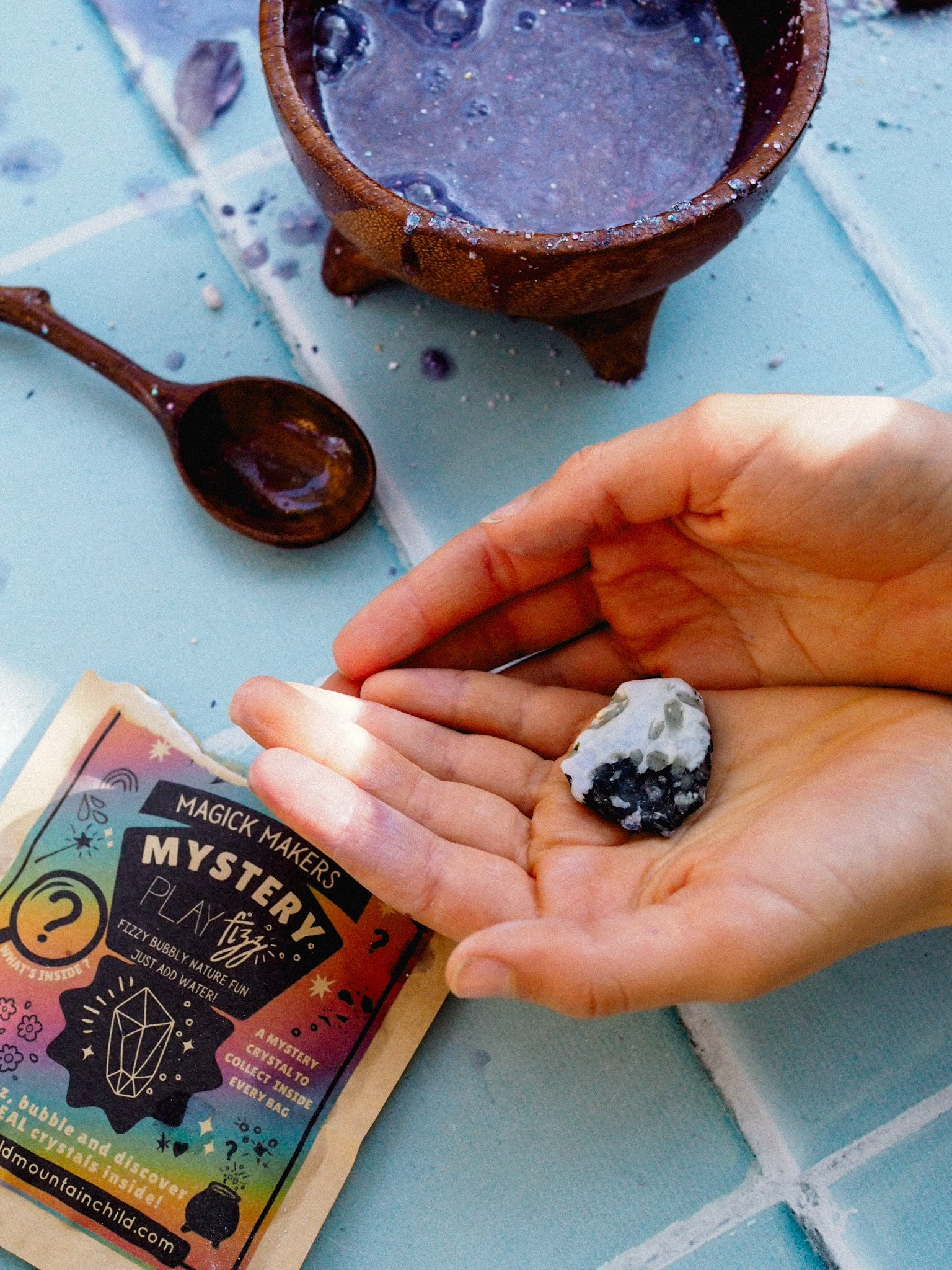 WILD MOUNTAIN CHILD MAGICK MAKERS MYSTERY PLAY FIZZ