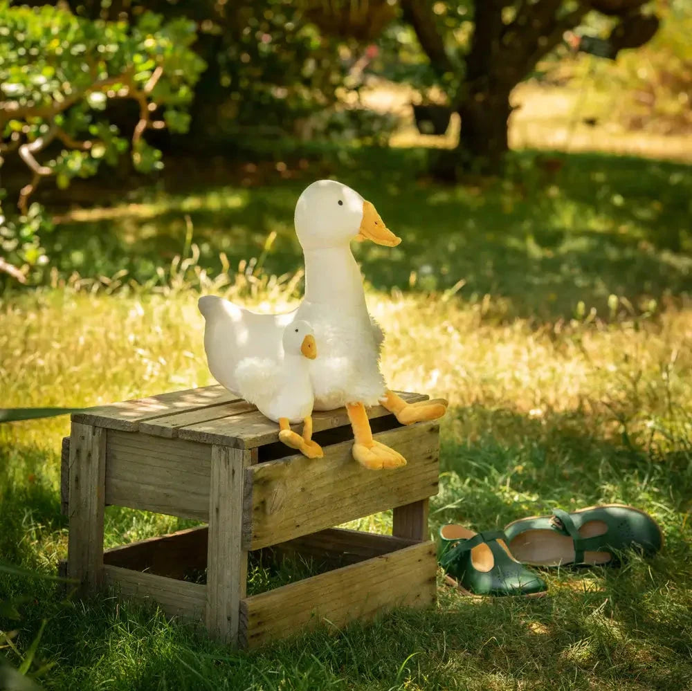 NANA HUCHY SNOWY THE GOOSE