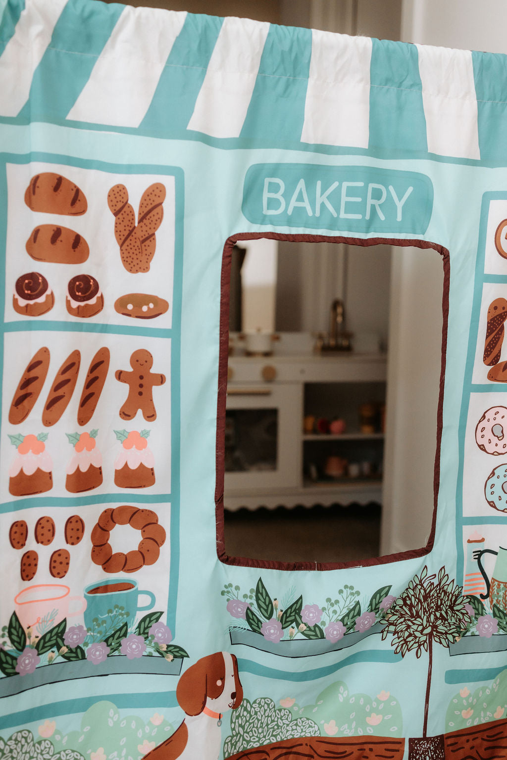 THE COZY CUBE PLAY PANELS REVERSIBLE CAFE AND BAKERY