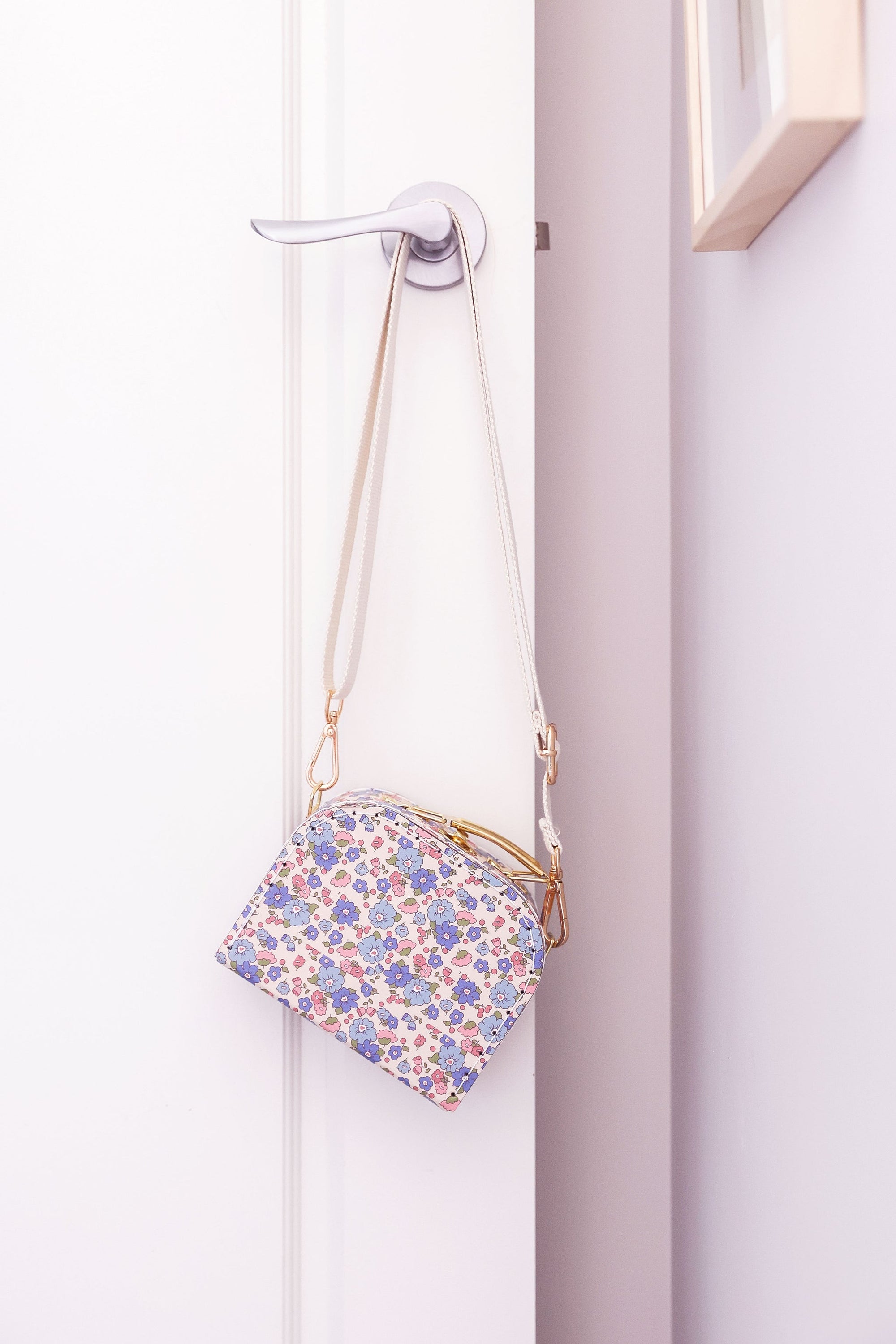 COCO CROSS BODY CASE LIBERTY BLUE