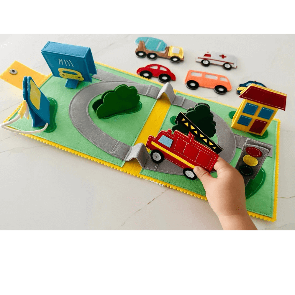 WONDERTIVITY LITTLE TOWN ACTIVITY SET