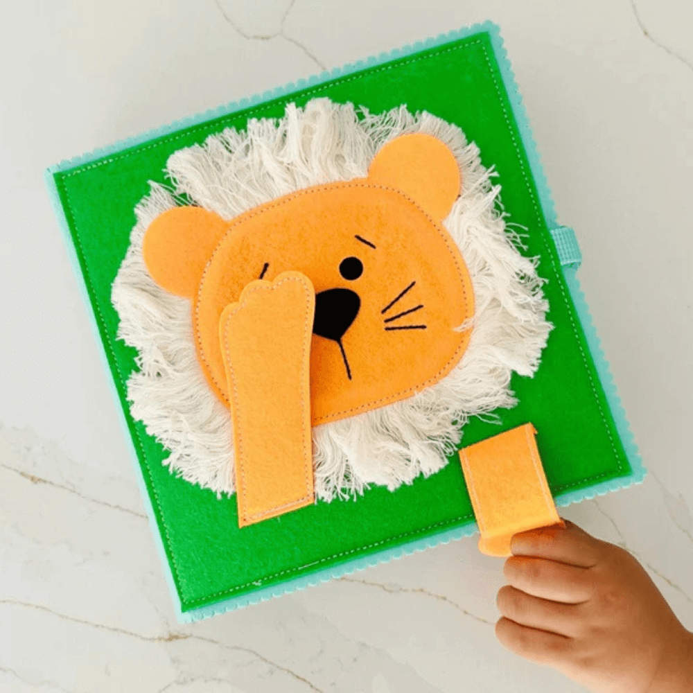WONDERTIVITY LUCKY LION BUSY BOOK