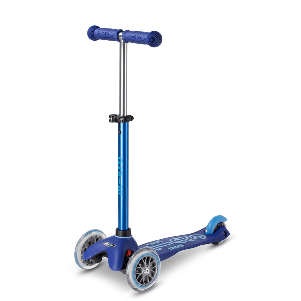 MICRO MINI DELUXE SCOOTER BLUE