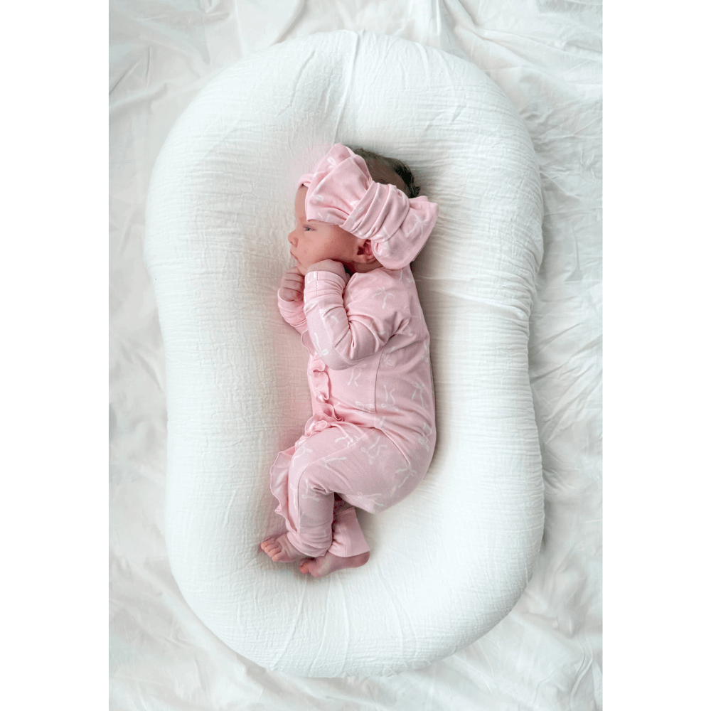 LITTLE AND FERN WHITE BOWS FRILL ZIP ROMPER