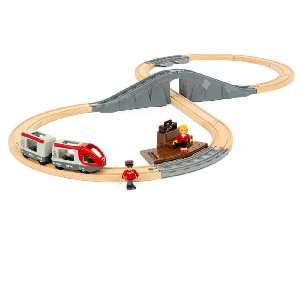 BRIO STARTER TRAVEL TRAIN SET