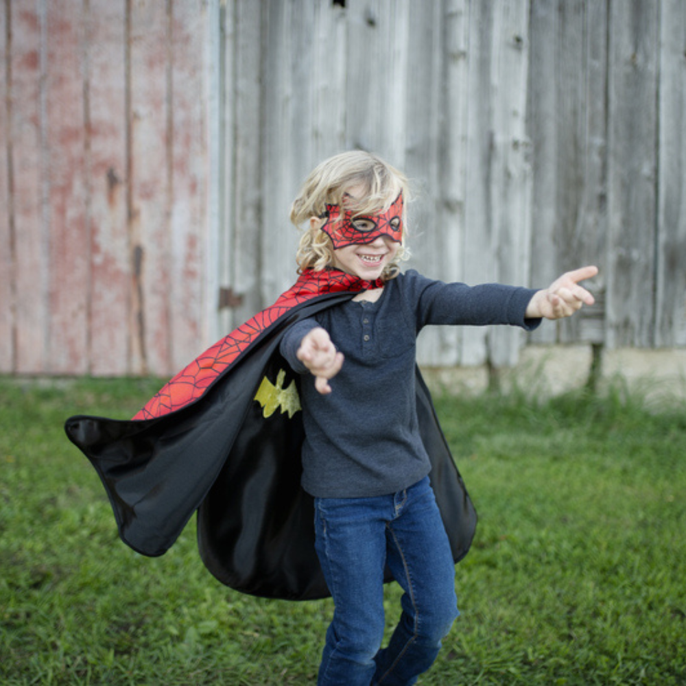 GREAT PRETENDER REVERSIBLE SPIDERMAN BATMAN CAPE WITH MASK SIZE 4-6