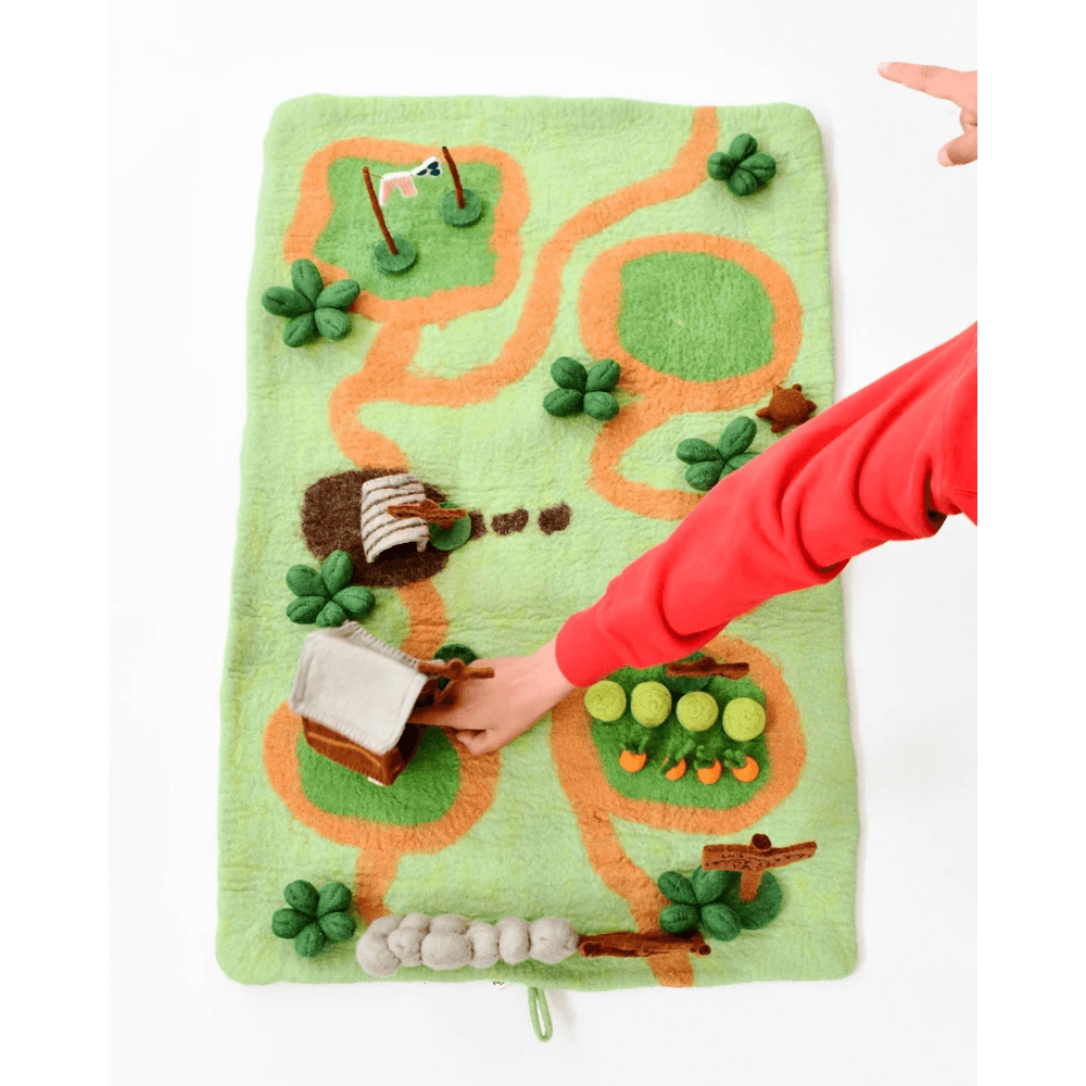 TARA TREASURES SHUAN THE SHEEP MOSSY BOTTOM FARM PLAY MAT