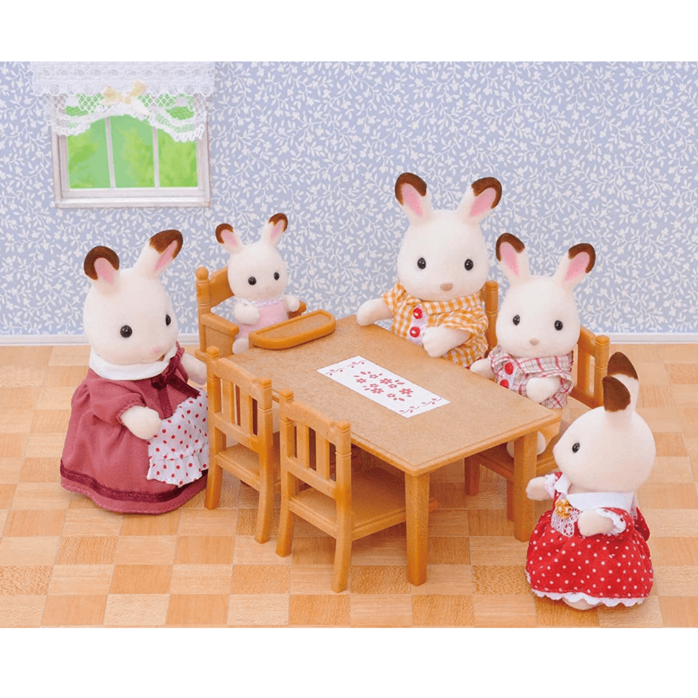 SYLVANIAN FAMILIES TABLE AND CHAIRS SET