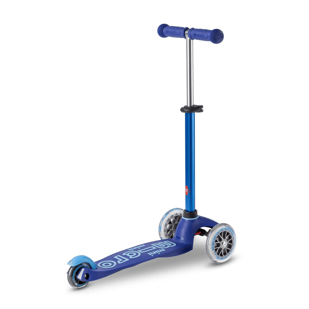 MICRO MINI DELUXE SCOOTER BLUE