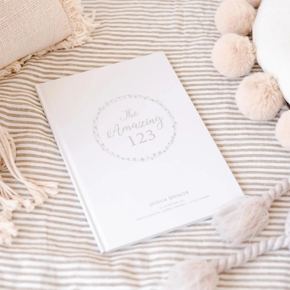 ADORED ILLUSTRATIONS THE AMAZING 123 BOOK