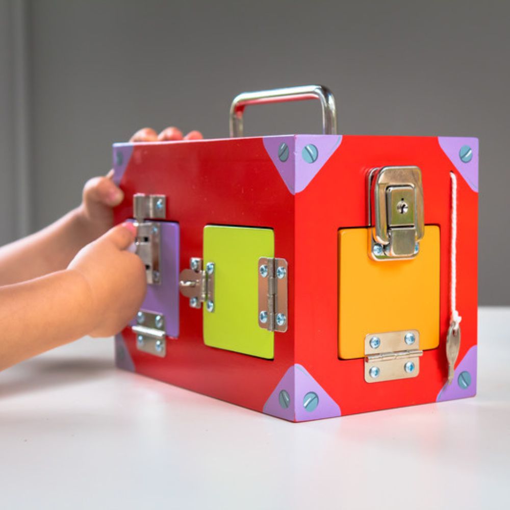 MAMAGENIUS LOCK ACTIVITY BOX