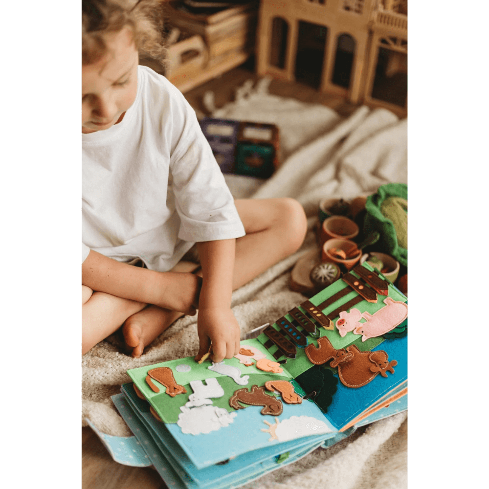 WONDERTIVITY FARMYARD FUN BOOK