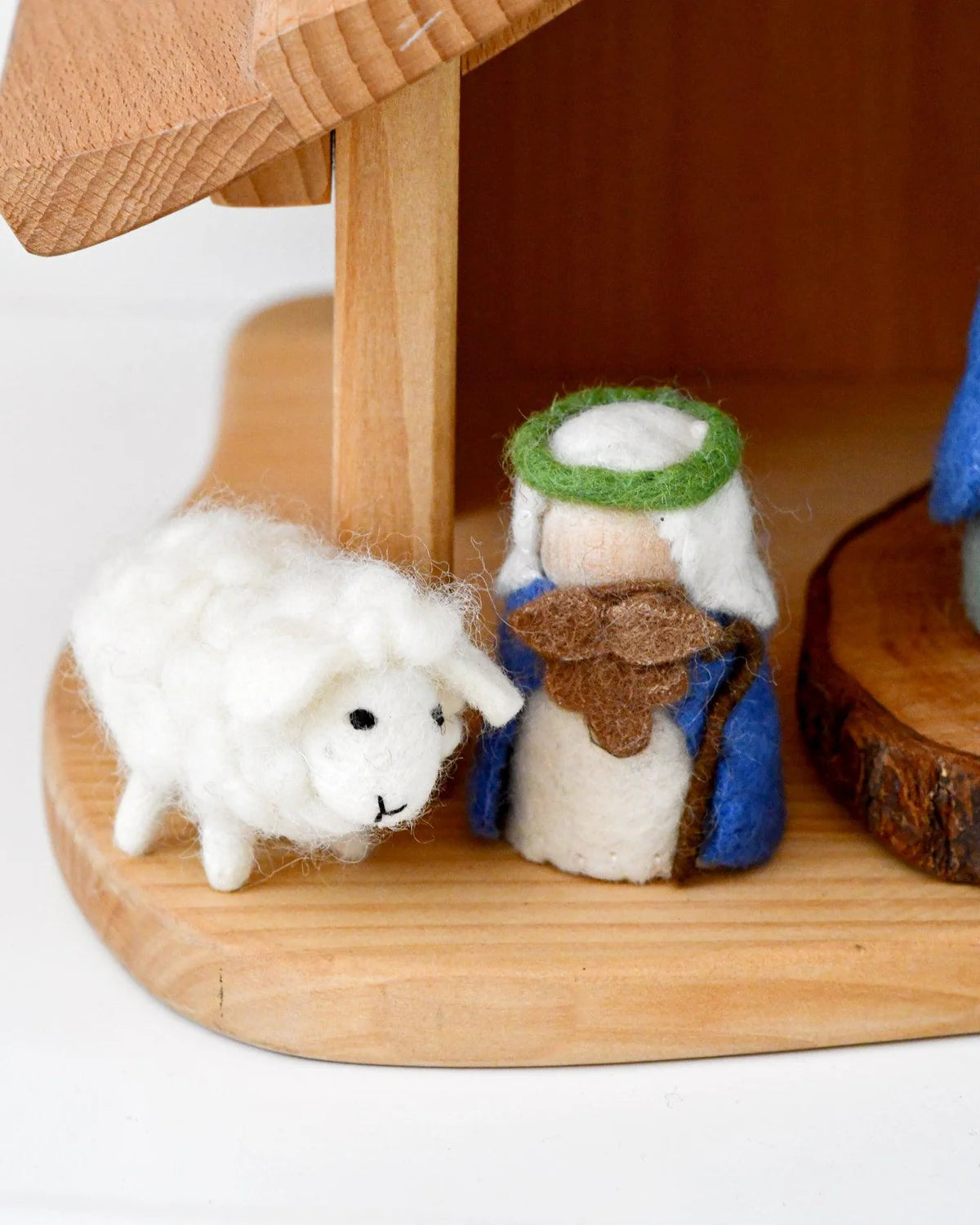 TARA TREASURES FELT NATIVITY PEG DOLLS