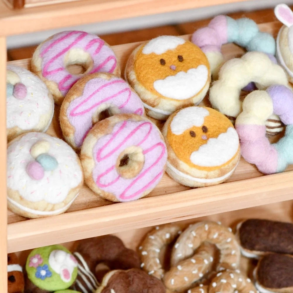 TARA TREASURES FELT DONUT WITH EGGS