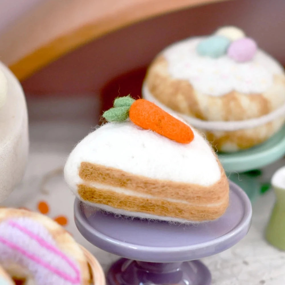 TARA TREASURES FELT CARROT CAKE