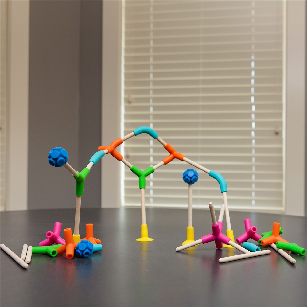 FAT BRAIN TOYS JOINKS CONSTRUCTION SET