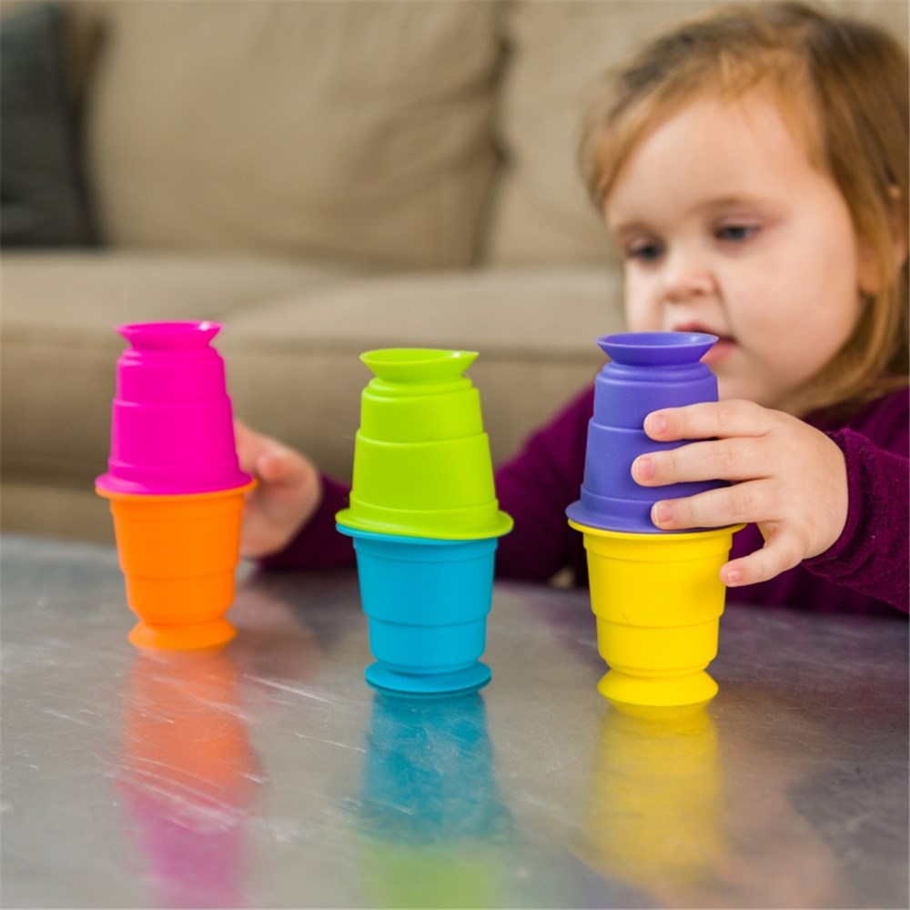 FAT BRAIN TOYS SUCTION KUPZ ACTIVITY SET