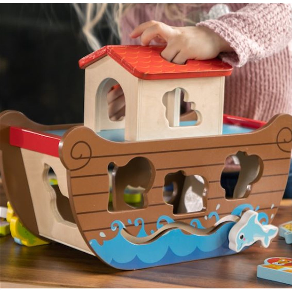 FAT BRAIN TOYS NOAHS ARK SORT AND PLAY SET