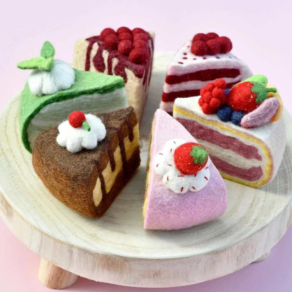 TARA TREASURES FELT BOYSENBERRY CHEESECAKE SLICE