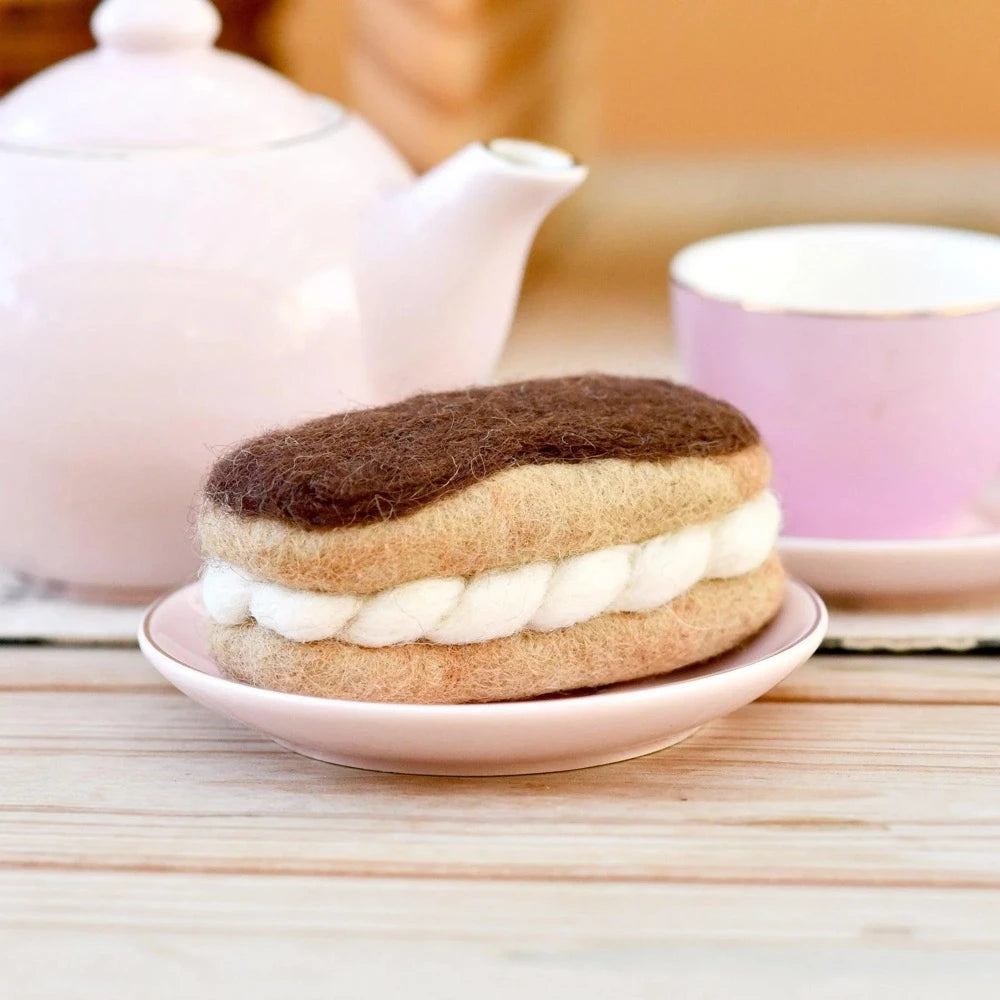 TARA TREASURES FELT CHOCOLATE ECLAIR