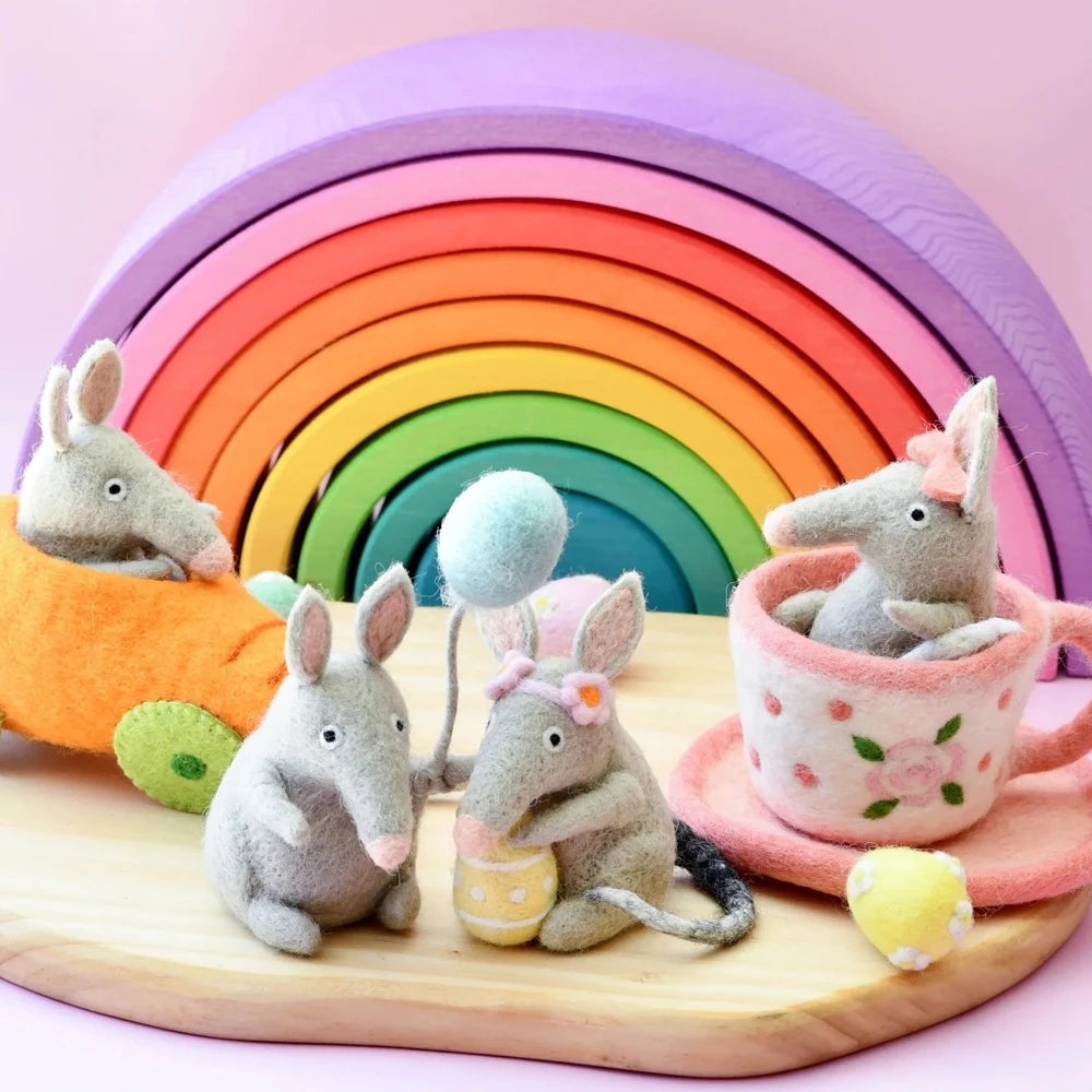 TARA TREASURES FELT BILBY WITH BALLOON
