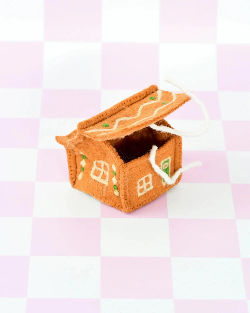 TARA TREASURES FELT GINGERBREAD HOUSE GREEN DOOR