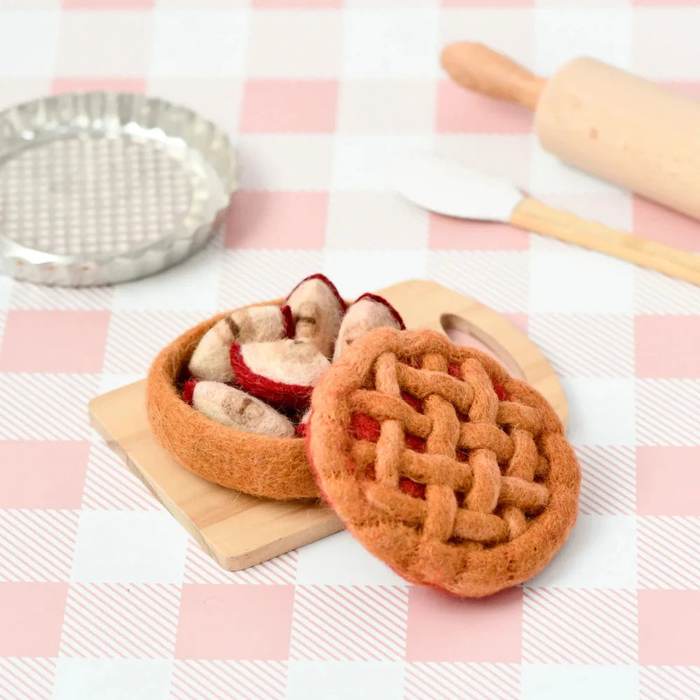 TARA TREASURES FELT APPLE PIE SET