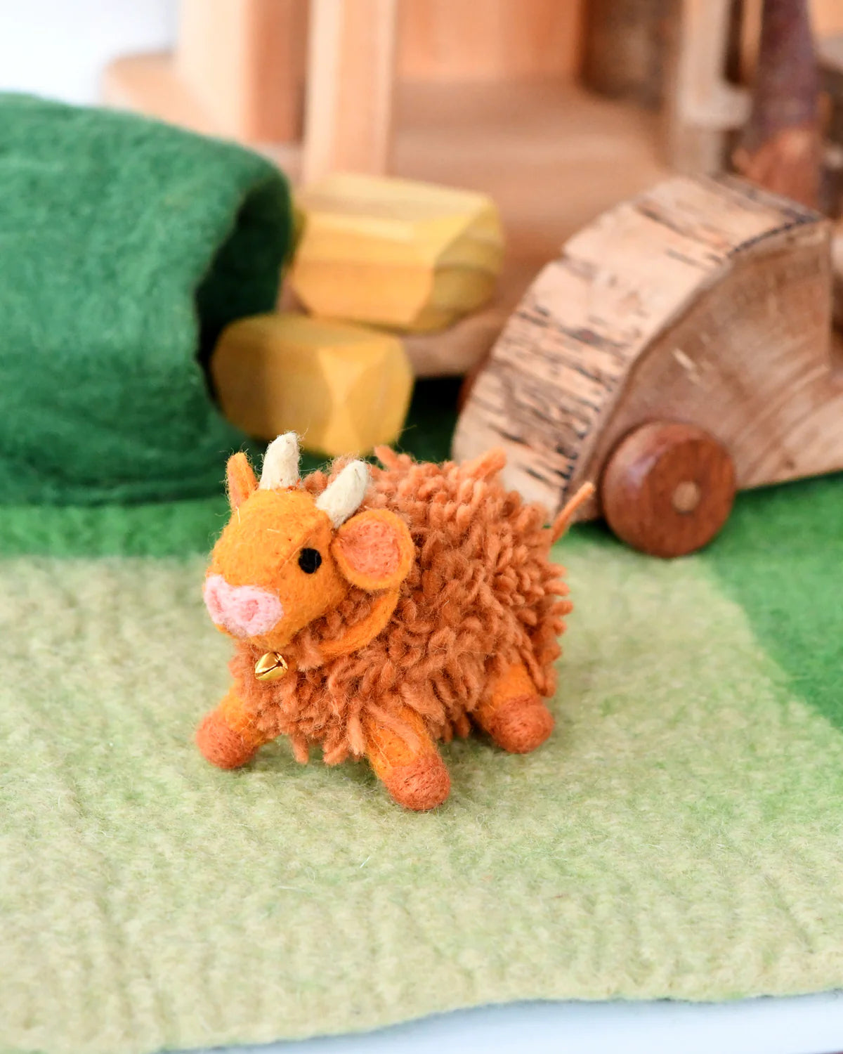 TARA TREASURES FELT HIGHLAND COW TOY LIGHT BROWN