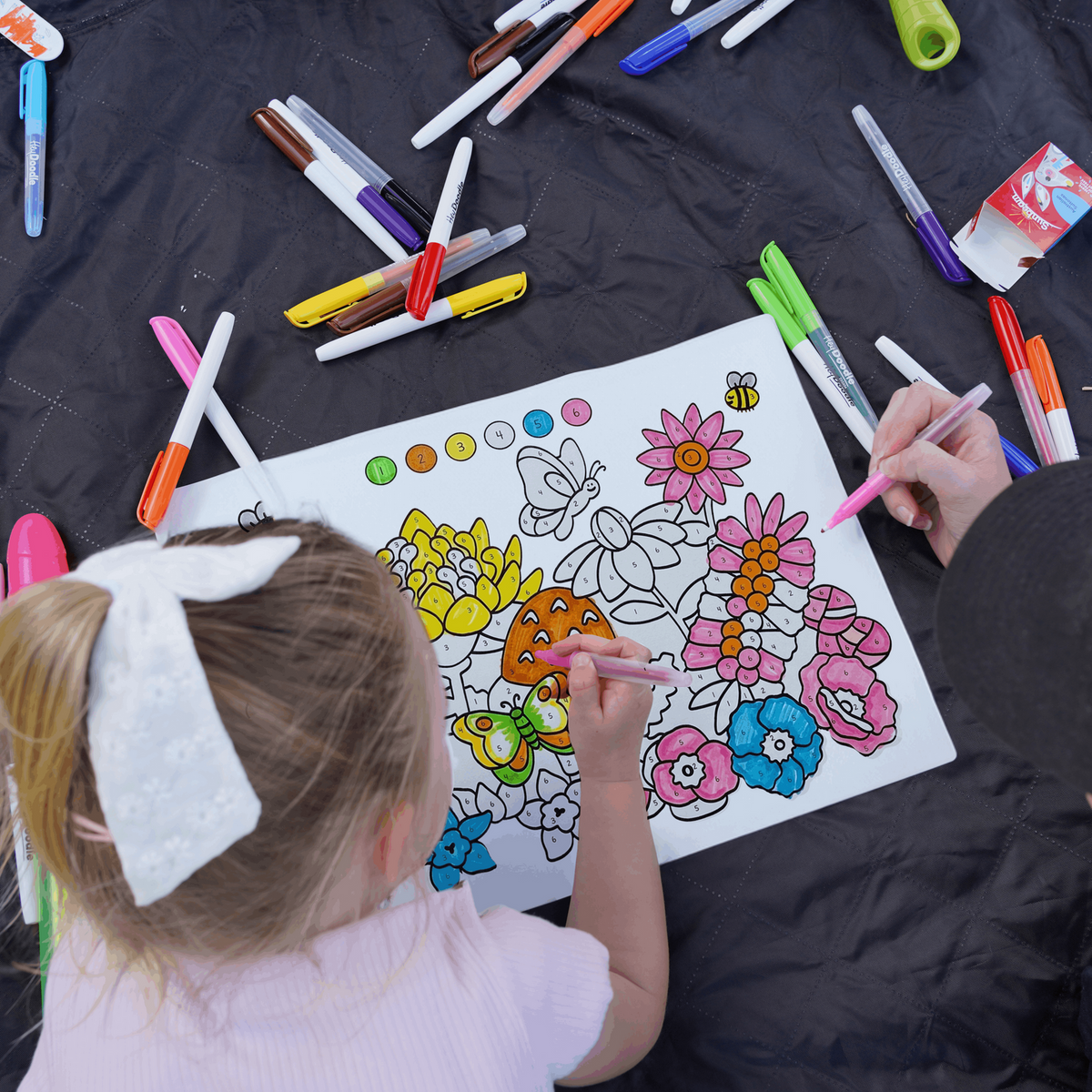 HEY DOODLE PLACEMAT FLOWER POWER