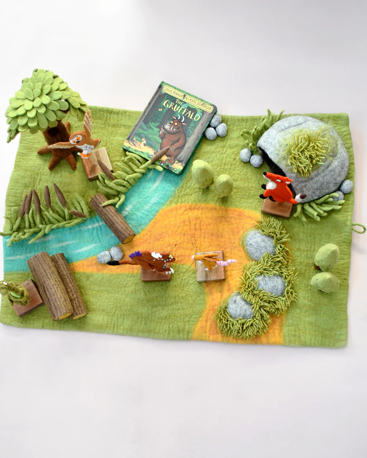TARA TREASURES THE GRUFFALO PLAYSCAPE PLAY MAT