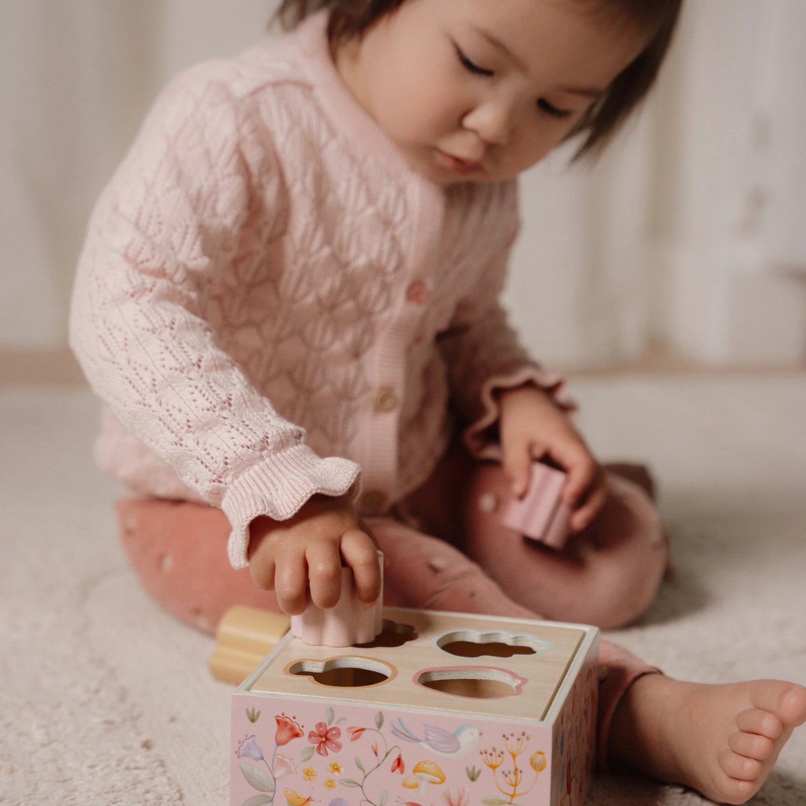 LITTLE DUTCH FAIRY GARDEN SHAPE SORTER