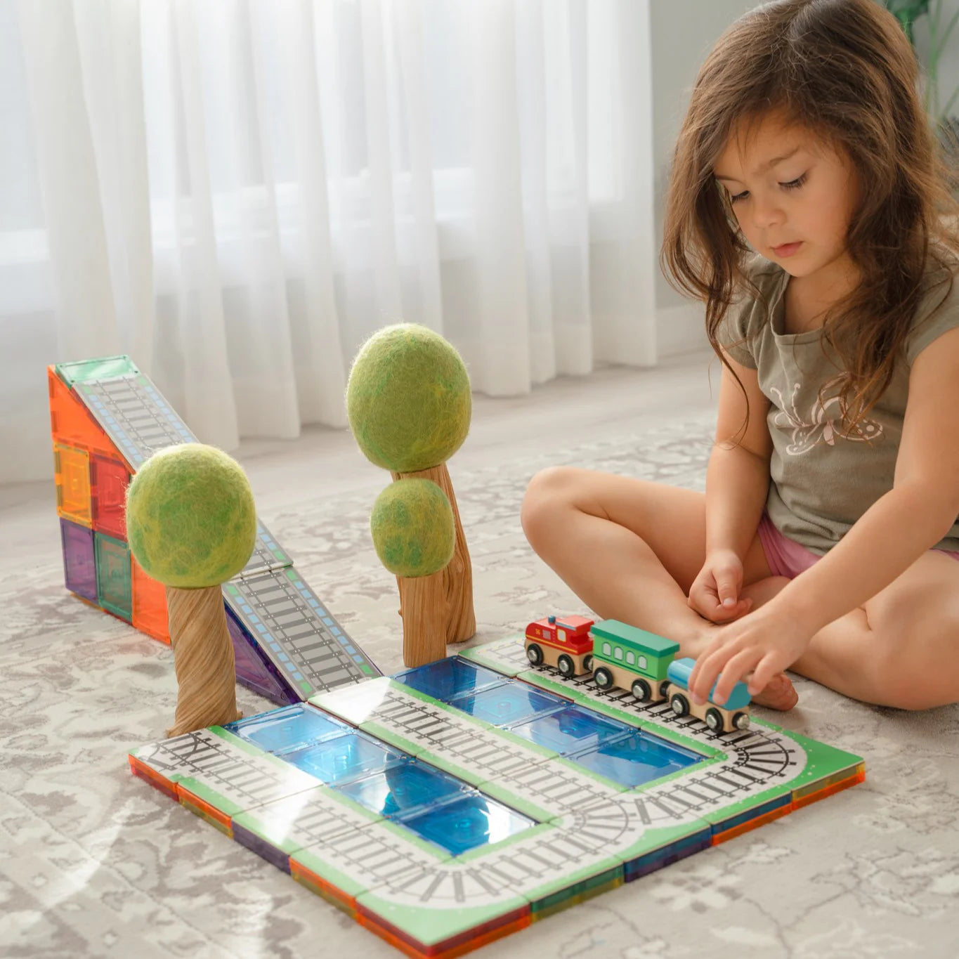LEARN AND GROW MAGNETIC TRAIN TRACK TILE TOPPERS 36 PC