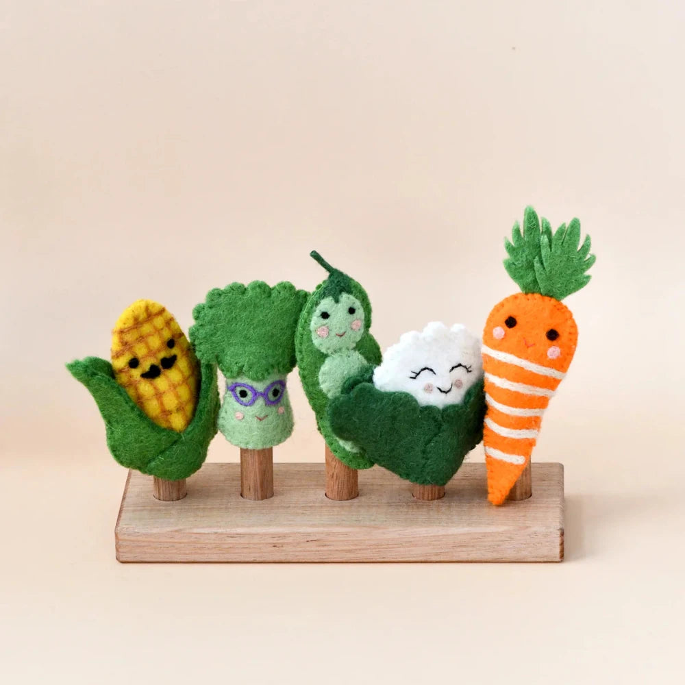 TARA TREASURES FELT VEGETABLE FINGER PUPPET SET
