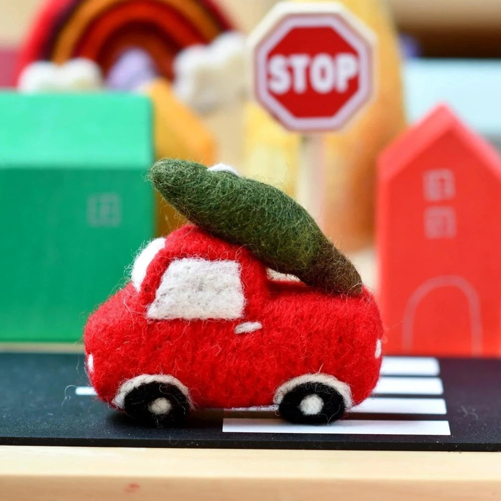 TARA TREASURES FELT CHRISTMAS TRUCK AND TREE