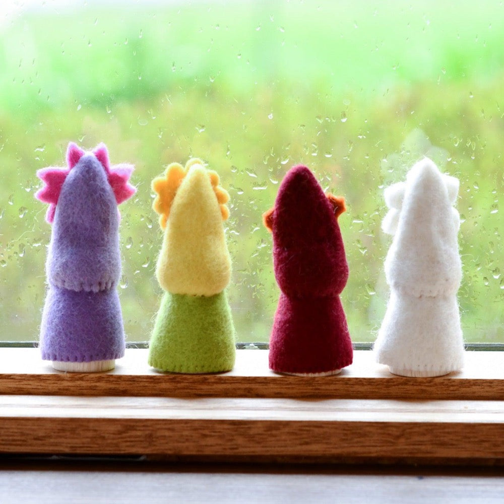 TARA TREASURES FELT FOUR SEASONS PEG DOLLS