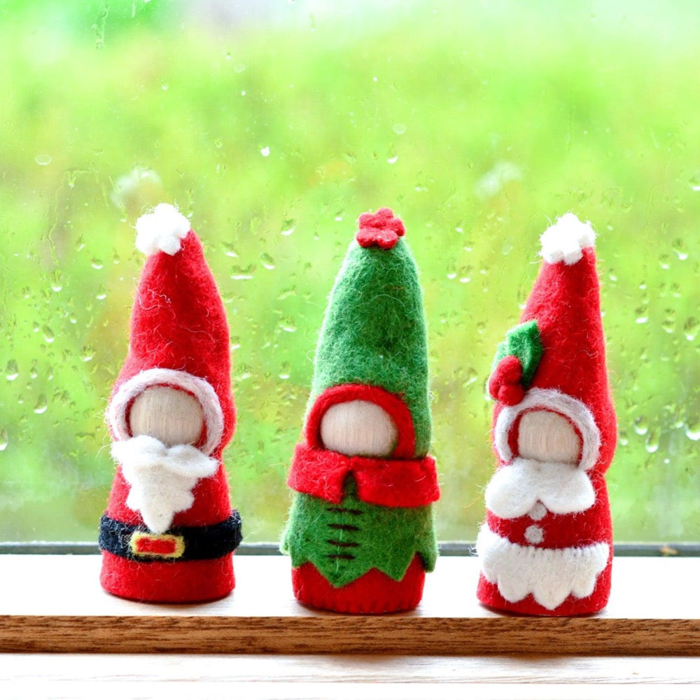 TARA TREASURES FELT CHRISTMAS PEG DOLLS
