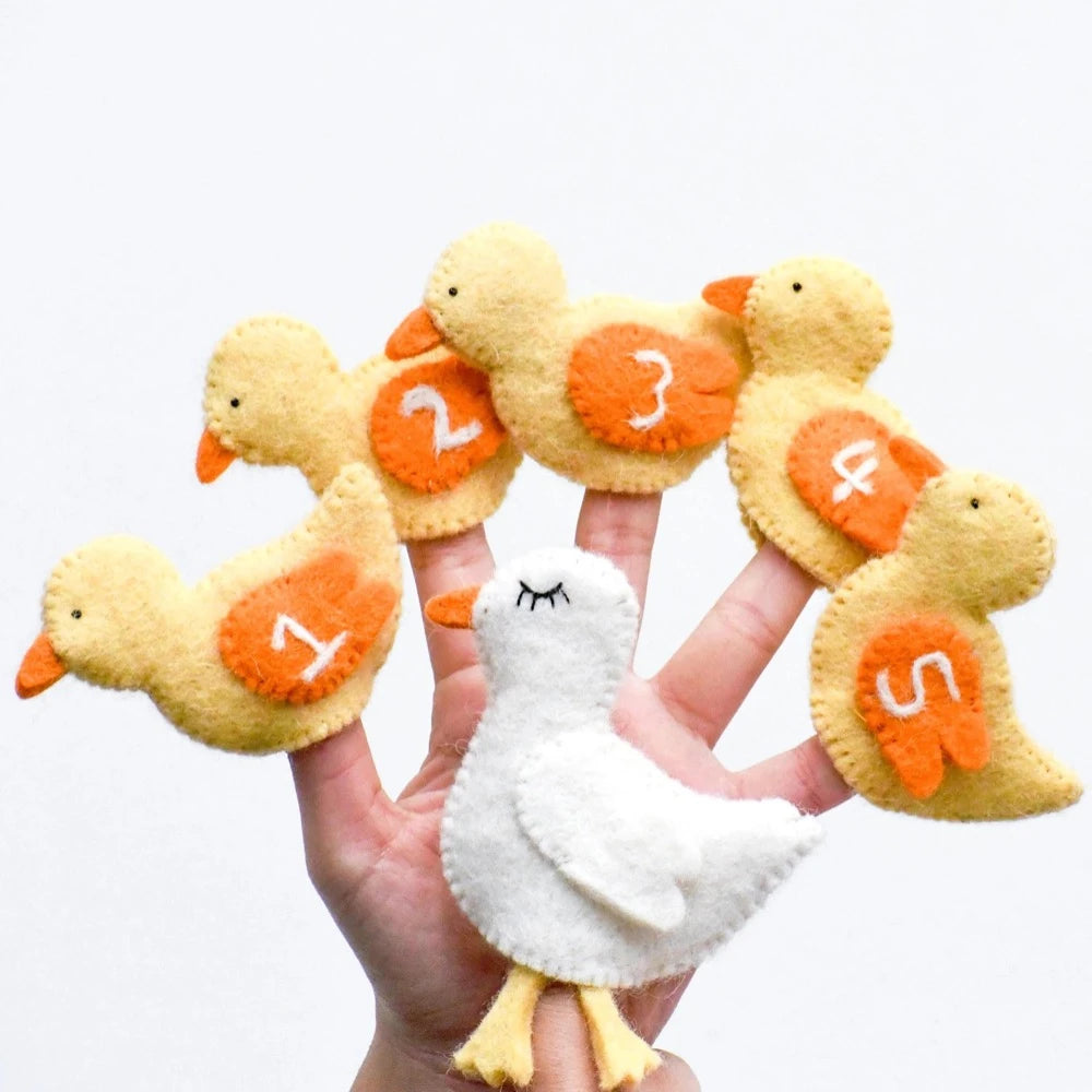 TARA TREASURES FELT FINGER PUPPET SET FIVE LITTLE DUCKS