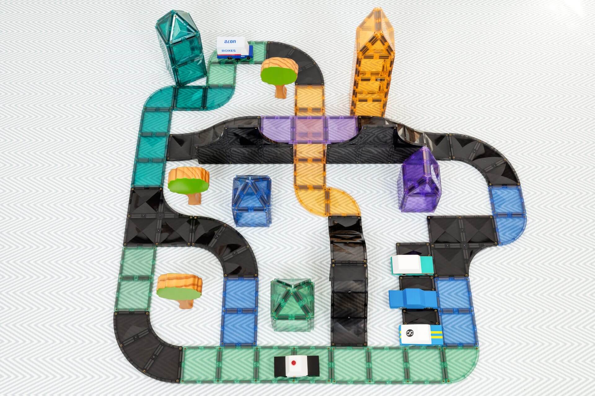 CONNETIX RAMPS AND INTERSECTIONS 16 PIECE PACK