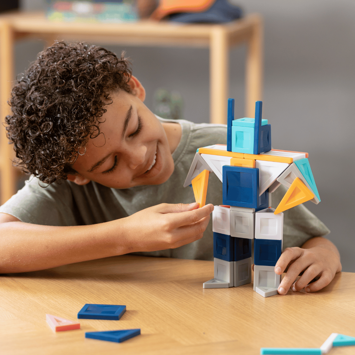 CONNETIX 70 PIECE PRO CONSTRUCTOR SET