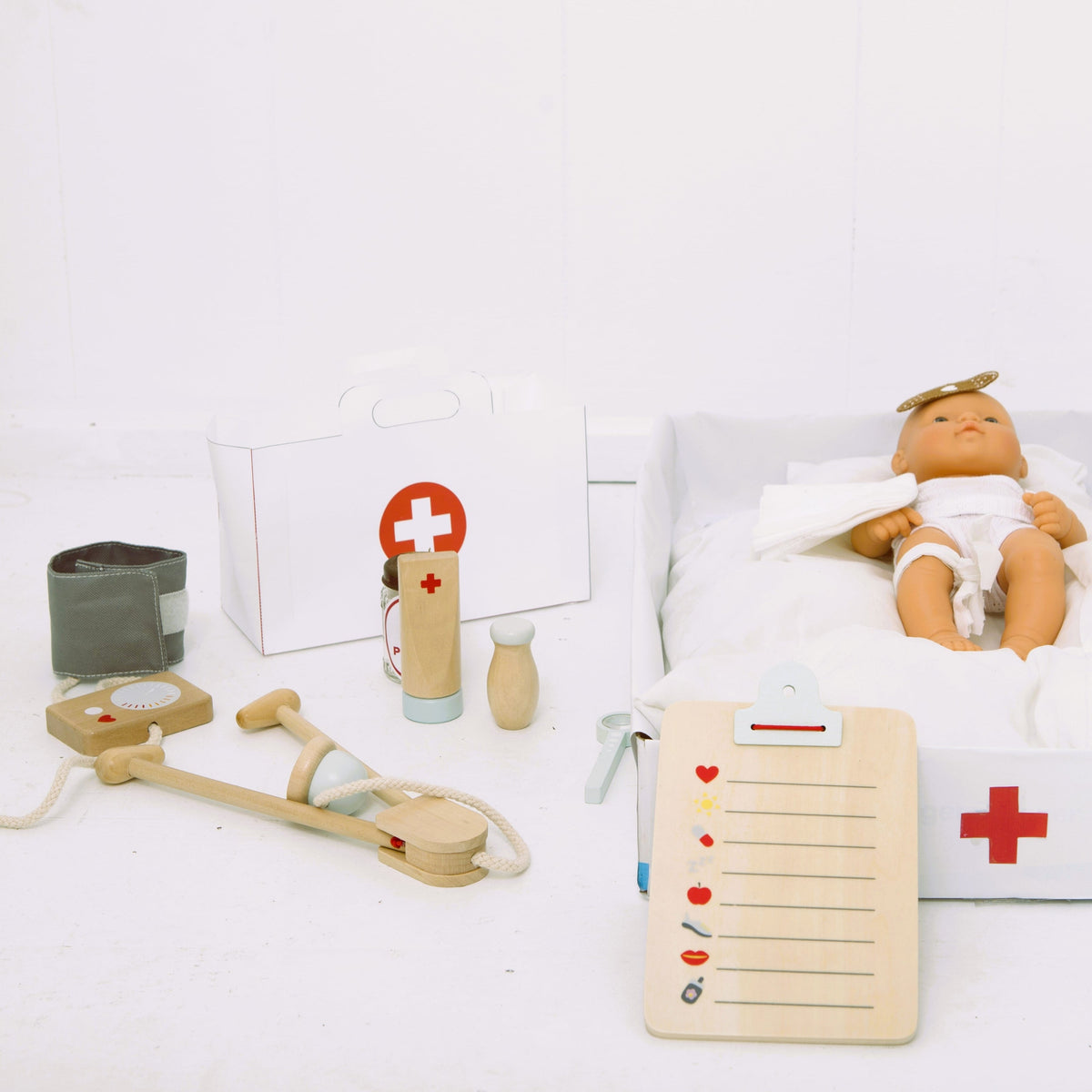 MAKE ME ICONIC DOCTORS KIT 11 PIECE SET