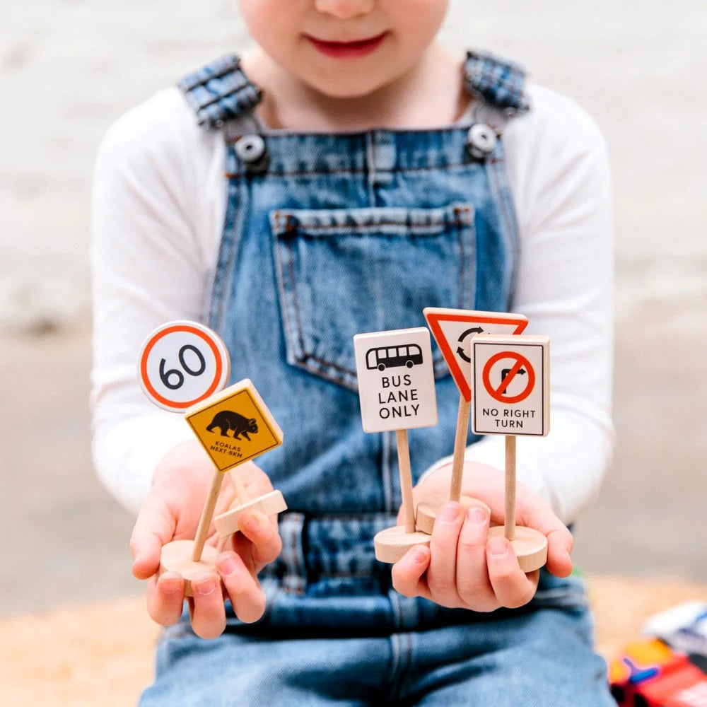 MAKE ME ICONIC AUSSIE ROAD SIGNS 5 PIECE SET