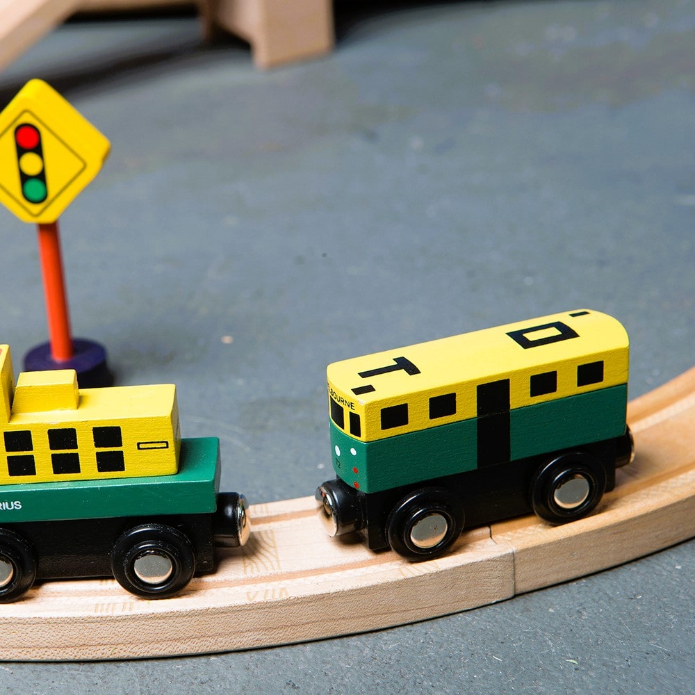 MAKE ME ICONIC TOY MINI MELBOURNE TRAM