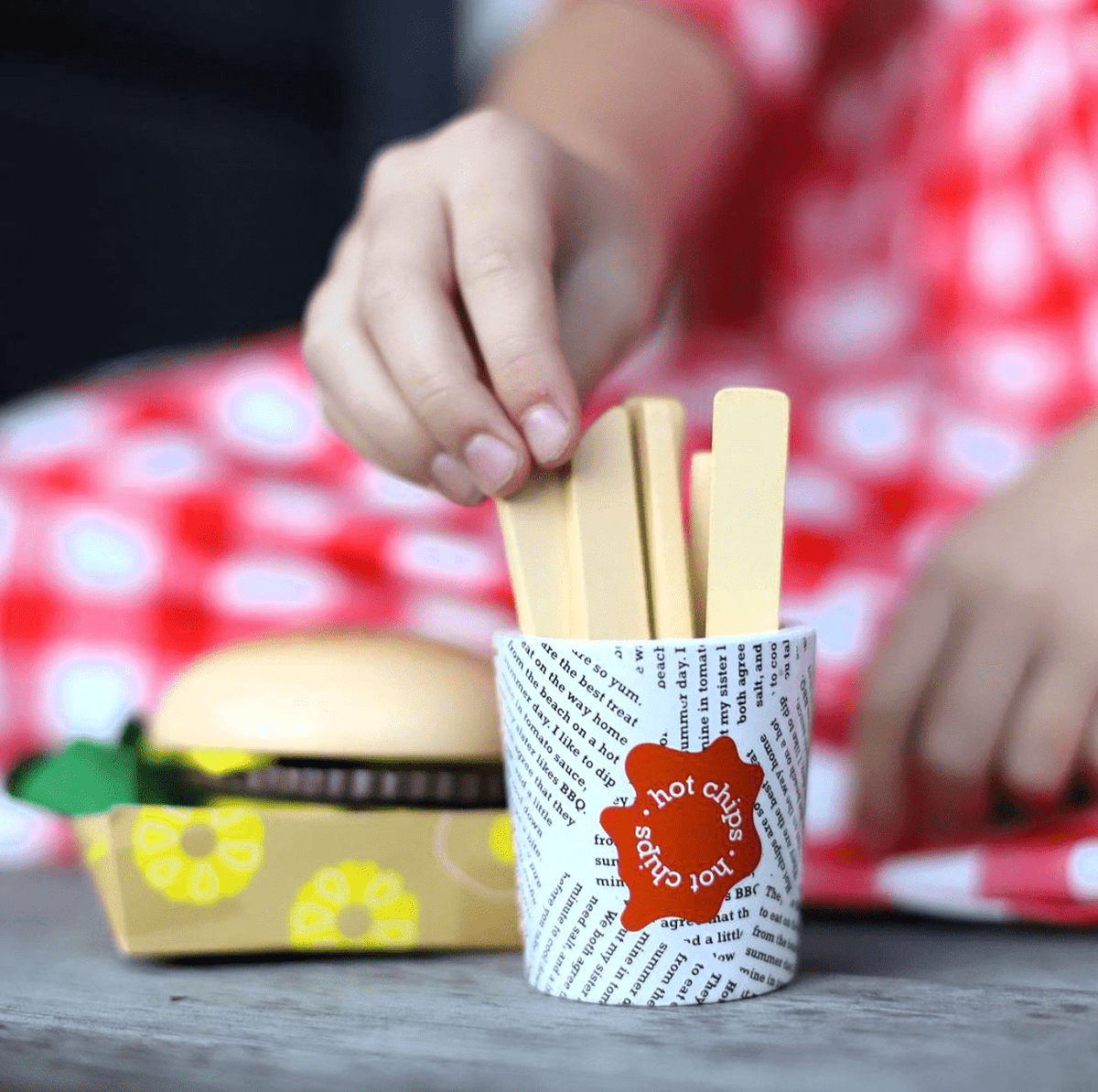 MAKE ME ICONIC AUSSIE MUNCHIES 38 PIECE SET