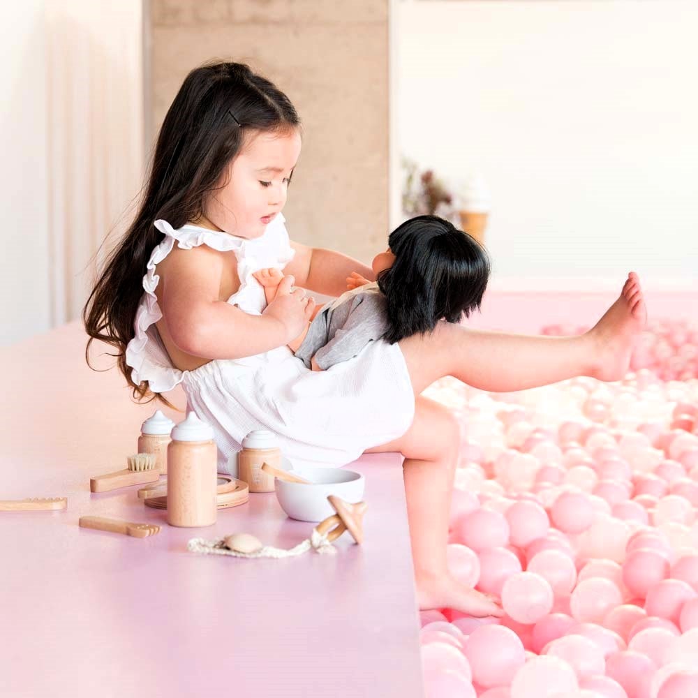 MAKE ME ICONIC DOLL ACCESSORIES 11 PIECE SET