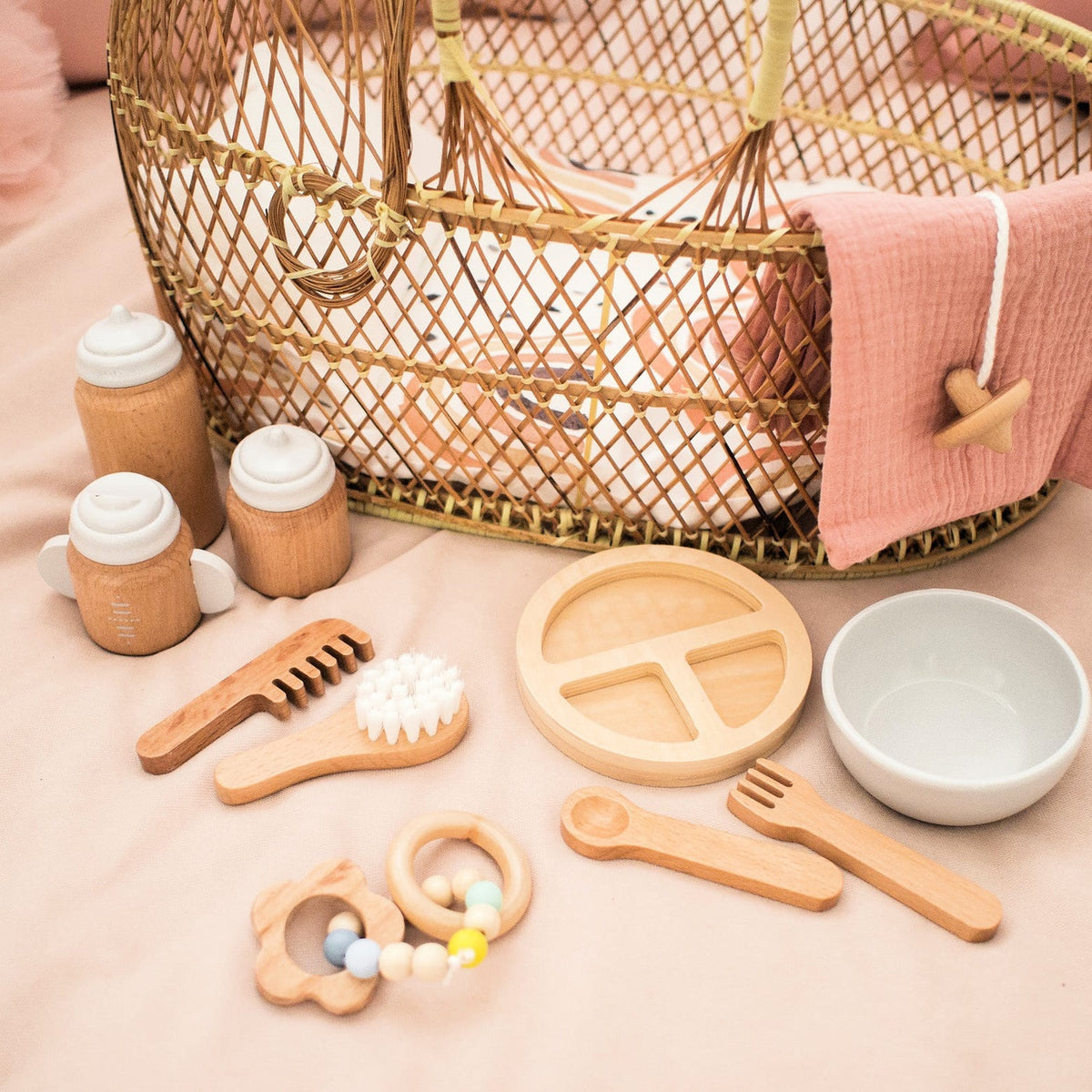 MAKE ME ICONIC DOLL ACCESSORIES 11 PIECE SET